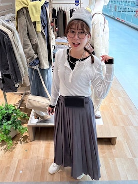 「GLOBAL WORK（グローバルワーク）のサラサラヘンリーネック長袖プルオーバー/1017895（Tシャツ/カットソー、ホワイト系）」を使った、aichangwさん（レディース）の秋コーディネート