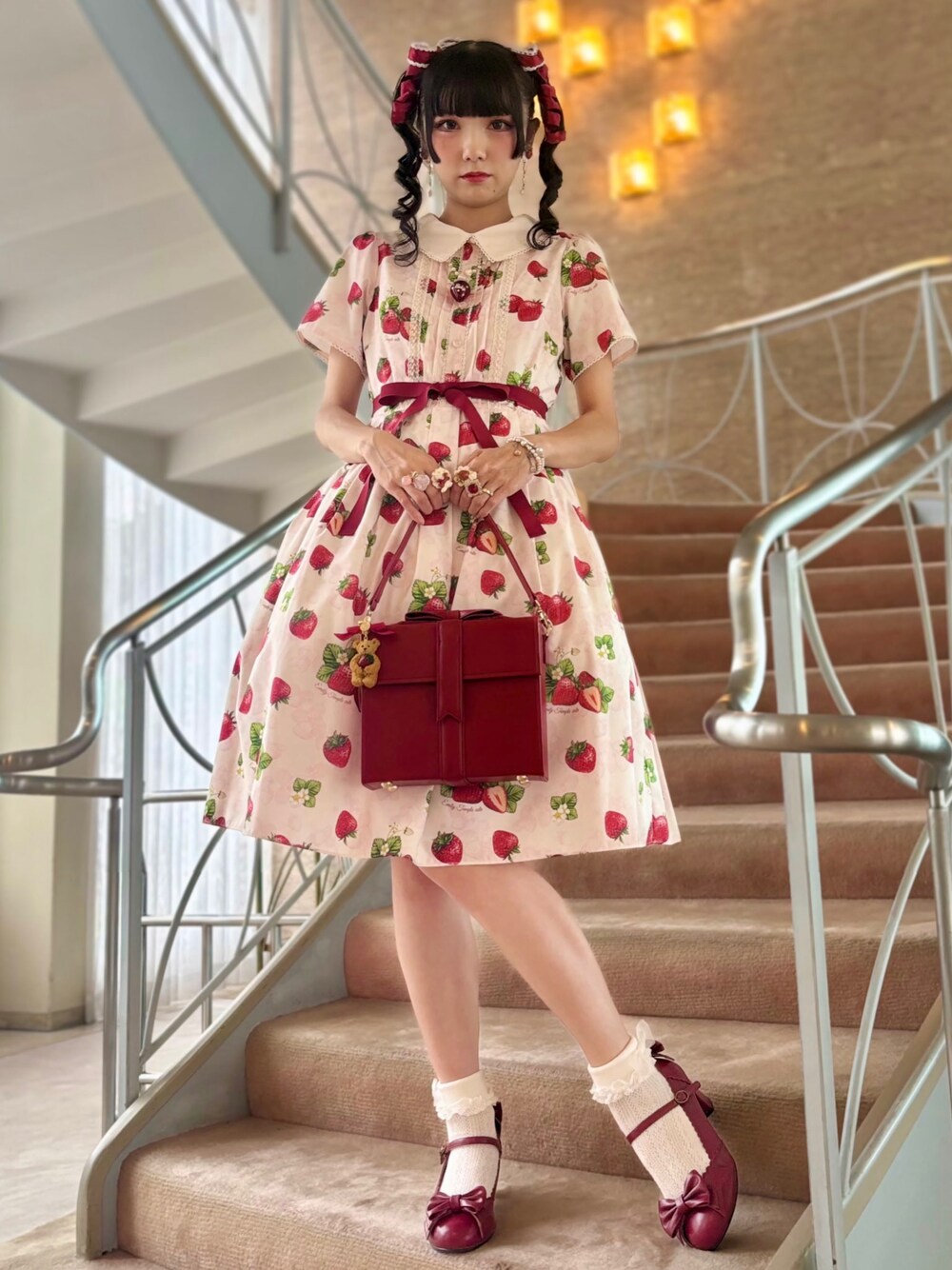 エミリーテンプルキュート バラ＆フリルプリントジャンパースカート 赤 エミリーテンプルキュート バラ＆フリルプリントジャンパー