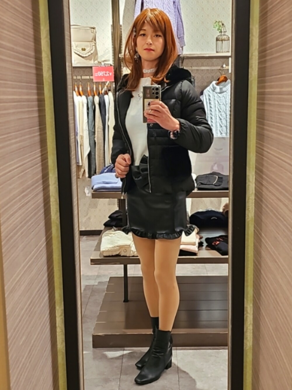 「オトナ女子、お出かけコーデ、お洒落さんとつながりたい、ブラックコーデ、高身長コーデ、オトナカワイイ」｜「axes femmeのミドル丈中綿ダウンコート（ダウンジャケット/コート、ブラック系）」を使った、🩵怜奈🩷さん（骨格ストレート・レディース・179cm）の冬コーディネートの1枚目の写真