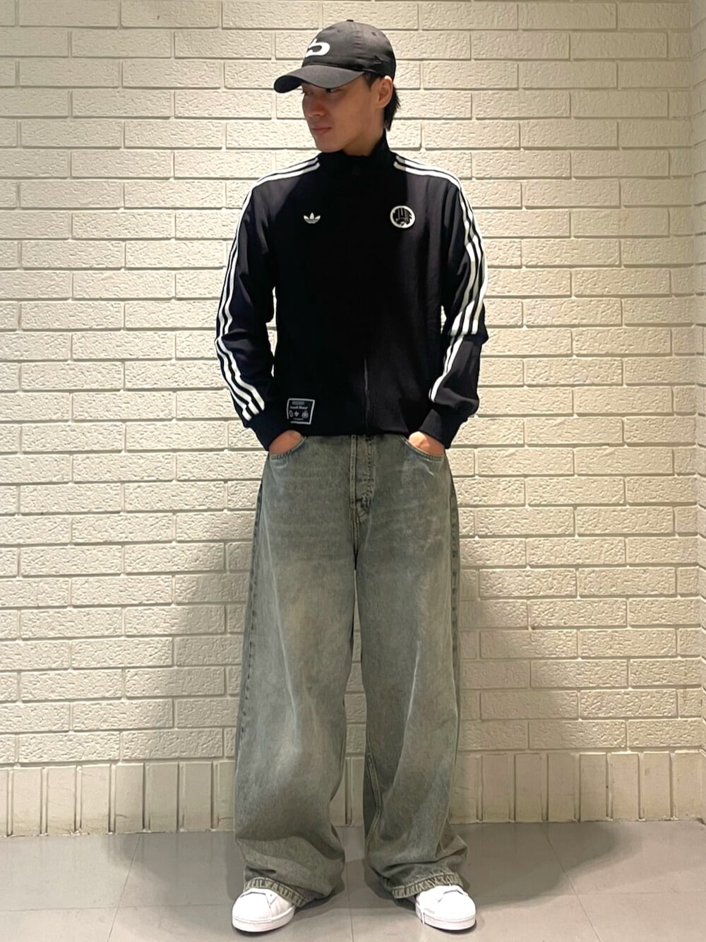 KF(アディダス オリジナルスショップ 横浜ビブレ)｜adidasのスニーカー