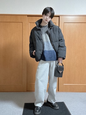 「アイテム（スウェットパンツ）」を使った、いのこさん（メンズ・174cm・20代）の冬コーディネート