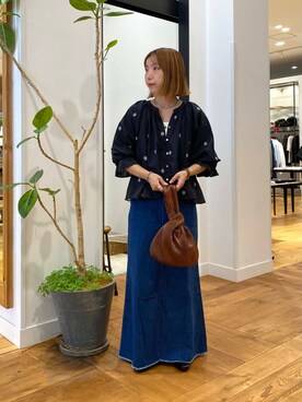 「URBAN RESEARCH DOORS（アーバンリサーチドアーズ）のラメ刺繍ブラウス（シャツ/ブラウス）」を使った、yukoさん（レディース・158cm）の秋コーディネート