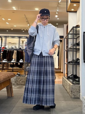 「アイテム（パーカー）」を使った、oyuさん（レディース・158cm）の秋コーディネート