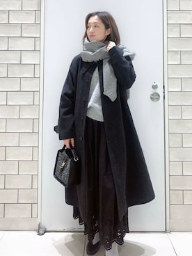 スカラップ刺繍ギャザースカートを使った人気ファッション