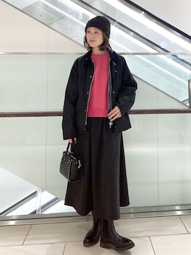 「冬の差し色コーデ」｜「アイテム（スウェット）」を使った、yamaさん（レディース・162cm）の冬コーディネート