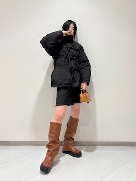 「KBF（ケイビーエフ）のカバーデザインロングブーツ（ブーツ）」を使った、のぐさん（レディース・165cm）の冬コーディネート