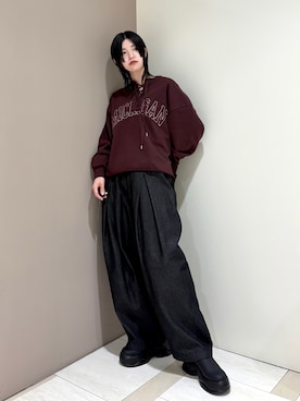 「ブラウンコーデ」｜「アイテム（スウェット）」を使った、のぐさん（レディース・165cm）の冬コーディネート