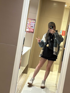 「アイテム（パーカー）」を使った、ろろさん（レディース・158cm）の秋コーディネート