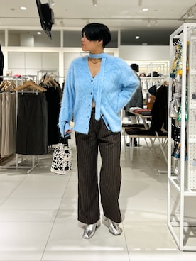 「アイテム（ハンドバッグ）」を使った、モエカさん（レディース・165cm）の秋コーディネート