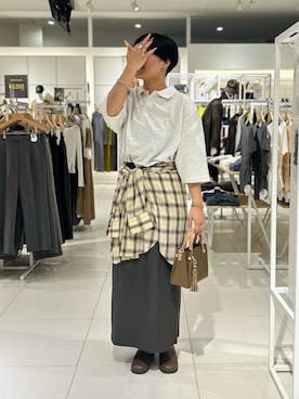 「アイテム（スリッポン）」を使った、モエカさん（骨格ストレート・レディース・165cm）の秋コーディネート