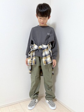 「アイテム（カーゴパンツ）」を使った、mahimahi0220さん（キッズ・130cm）の秋コーディネート