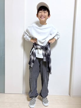 「アイテム（カーゴパンツ）」を使った、mahimahi0220さん（キッズ・130cm）の秋コーディネート