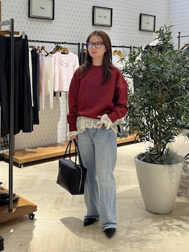 「A part by（アパートバイ）の【LA FINE BOUCHEコラボ】ロゴショートスウェット（スウェット、レッド系）」を使った、apartby15さん（レディース）の秋コーディネート