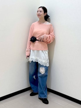 「LOWRYS FARM（ローリーズファーム）のスタイルＵＰクロスカップキャミ　100757（Tシャツ/カットソー、ホワイト系）」を使った、なあせさん（レディース）の秋コーディネート