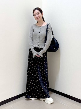 「LOWRYS FARM（ローリーズファーム）の【500mlペットボトル収納可】ハーフムーンフラップショルダーＢＡＧ 1049010（ショルダーバッグ、ブラウン系）」を使った、なあせさん（レディース）の秋コーディネート