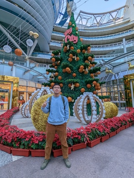 「AGILITY（アジリティー）のアイテム（パンツ）」を使った、Jim Chenさん（メンズ・174cm）の春コーディネート