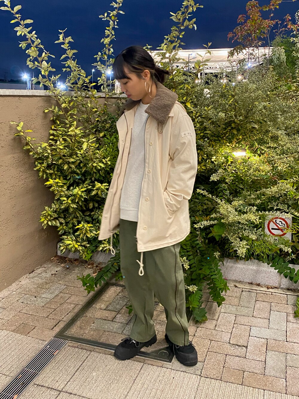 「AVIREX、レイヤードスタイル、ootd、シンプルスタイル、カジュアルコーデ、パンツコーデ、オトナカジュアル、秋冬コーデ、AVIREXBelle、ららぽーと愛知東郷」｜「AVIREXのアイテム（ジャケット/アウター、ベージュ系）」を使った、MIYUUさん（レディース・160cm）の秋コーディネートの1枚目の写真