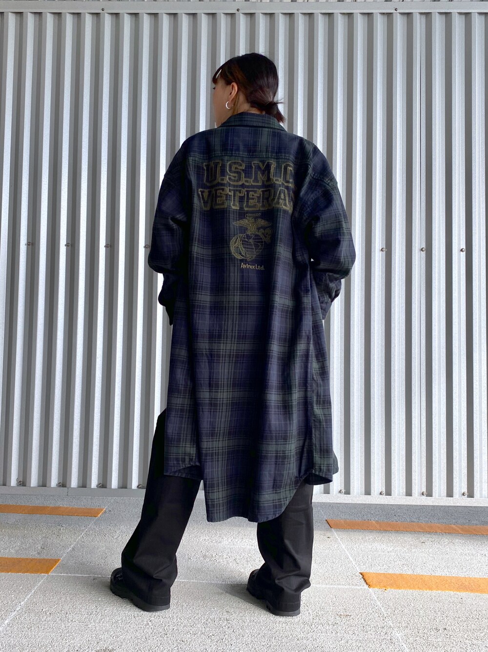 「チェックシャツ、秋のコーデ、AVIREX、パンツスタイル、ootd、カジュアルコーデ、ラクチンコーデ、秋先取りコーデ、AVIREXBelle、ららぽーと愛知東郷」｜「AVIREXのMINI HERINBONE TROUSER PANTS/ ミニヘリンボーントラウザーパンツ（その他パンツ、ブラック系）」を使った、MIYUUさん（レディース・160cm）の秋コーディネートの1枚目の写真