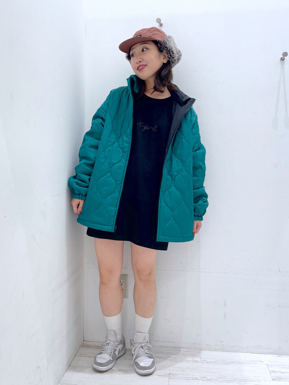 X-girl(エックスガール)の「EMBROIDERED FACE L/S TEE/ロゴ X-girl(エックスガール)の「EMBROIDERED FACE L/S TEE/ロゴ