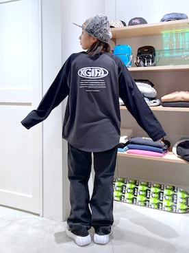 イ　ヒョンジンさんのコーディネート