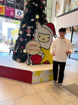 「アイテム（デジタル腕時計）」を使った、YuUTaさん（メンズ・178cm）の秋コーディネート