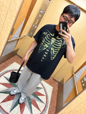 「UNIQLO（ユニクロ）のスウェットワイドパンツ ベストセラー カラー: 03 GRAY（スウェットパンツ、グレー系）」を使った、YuUTaさん（メンズ・178cm）の春コーディネート