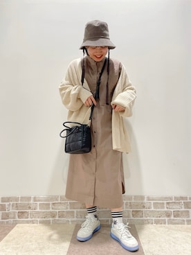 「アーバンリサーチ」｜「アイテム（シャツワンピース）」を使った、伊藤さん（レディース・151cm）の秋コーディネート
