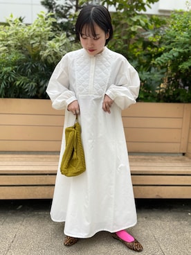 「ITEMS URBANRESEARCH（アイテムズ アーバンリサーチ）のアイテム（シャツワンピース）」を使った、伊藤さん（レディース・151cm）の秋コーディネート