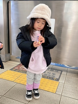 「apres les cours（アプレレクール）のアイテム（帽子）」を使った、niputotoさん（キッズ・90cm）の冬コーディネート