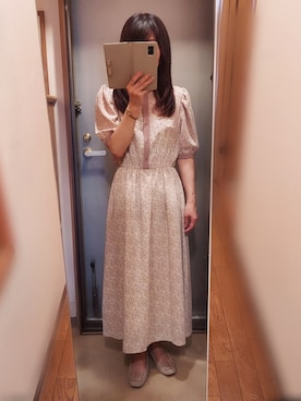 「小花柄ワンピース」｜「アイテム（シューズ）」を使った、yukoさん（レディース・153cm）の夏コーディネート