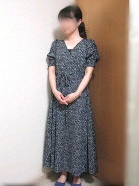 「小花柄ワンピース」｜「アイテム（パンプス）」を使った、yukoさん（レディース・153cm）の夏コーディネート