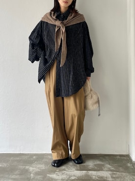 「アイテム（ストール/ショール）」を使った、kaoruさん（レディース・158cm）の秋コーディネート