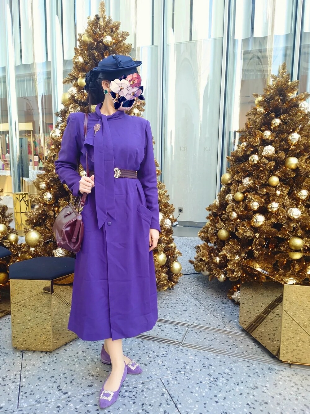 「古着、古着コーデ、古着女子、古着好きな人と繋がりたい、ビンテージ、ビンテージワンピース、紫コーデ、NINA RICCI、復古、vintage style、vintage」｜「NINA RICCIのアイテム（ワンピース、パープル系）」を使った、efoistさん（レディース・153cm）の冬コーディネートの1枚目の写真