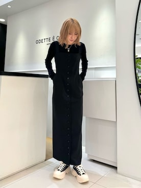 清水　オデット エ オディール スタッフさんのコーディネート