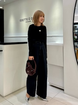 清水　オデット エ オディール スタッフさんのコーディネート