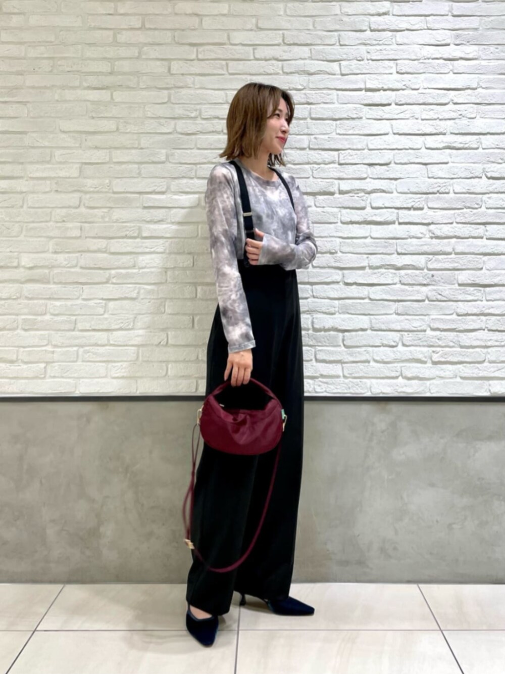 「Pumps styling、Pants style、モード、骨格_ウェーブ、パーソナルカラー_SPRING」｜「ODETTE E ODILEのスクエアバックベルト パンプス50↓↑（パンプス、グリーン系）」を使った、清水　オデット エ オディール スタッフさん（レディース・164cm）の夏コーディネートの1枚目の写真