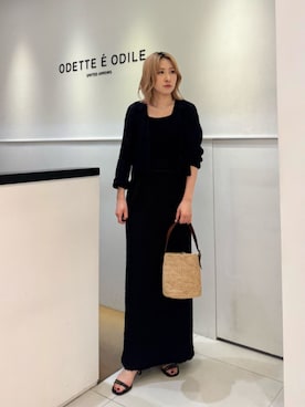 清水　オデット エ オディール スタッフさんのコーディネート
