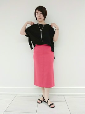 「デザイントップス」｜「アイテム（その他）」を使った、ささきんさん（レディース・164cm）の春コーディネート
