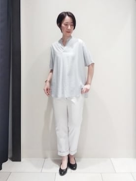 「グレー」｜「アイテム（その他）」を使った、ささきんさん（レディース・164cm）の春コーディネート