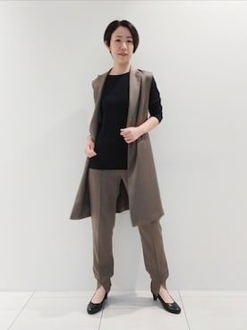 「インディヴィ」｜「アイテム（ベスト）」を使った、ささきんさん（レディース・164cm）の秋コーディネート