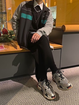 「BALENCIAGA」｜「アイテム（スウェット）」を使った、bourberryさん（メンズ・165cm）の冬コーディネート