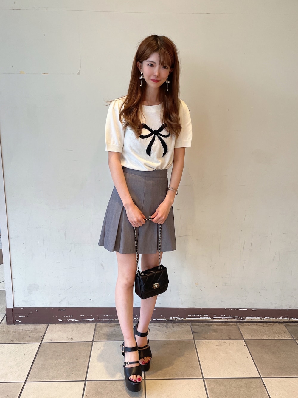 「スカパン、リボンニット、可愛い、低身長、おしゃれさんと繋がりたい、骨格ウエーブ、トレンドコーデ、2024ss、夏服、INGNI」｜「INGNIのリボンジャガード半袖ニット（ニット/セーター、ホワイト系）」を使った、ゆいさん（骨格ウェーブ・レディース・155cm）の夏コーディネートの1枚目の写真