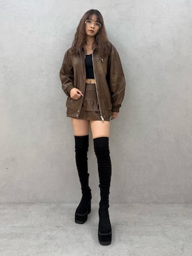 「レザースカート」｜菅谷レイナさん（レディース・168cm）の秋コーディネート