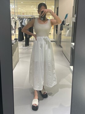 菅谷レイナさんのコーディネート