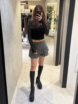 「EMODA（エモダ）のアイテム」を使った、菅谷レイナさん（レディース・168cm）の秋コーディネート