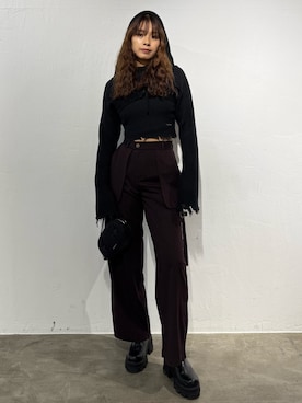 「EMODA（エモダ）のアイテム（ハンドバッグ）」を使った、菅谷レイナさん（レディース・168cm）の秋コーディネート