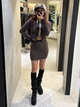 「EMODA（エモダ）のアイテム（キャップ）」を使った、菅谷レイナさん（レディース・168cm）の秋コーディネート