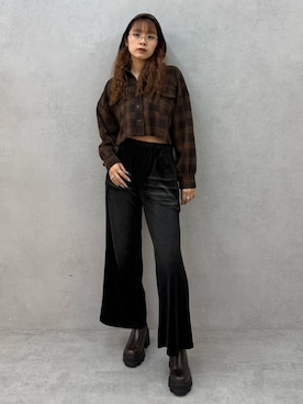 「EMODA（エモダ）のアイテム（アクセサリー）」を使った、菅谷レイナさん（レディース・168cm）の夏コーディネート