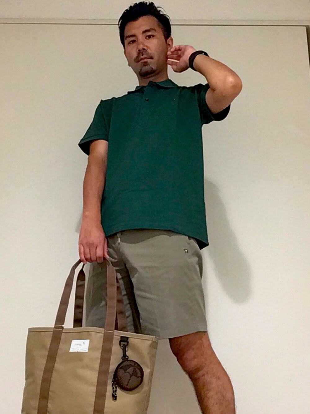 「Arnold Palmer、アーノルドパーマー、ポロシャツ、ハーフパンツ、クールビズ」｜「Arnold PalmerのAPクラシック 半袖シェアポロシャツ（ポロシャツ、グリーン系）」を使った、アーノルドパーマー@イオンモールむさし村山店さん（メンズ・175cm）の夏コーディネートの1枚目の写真
