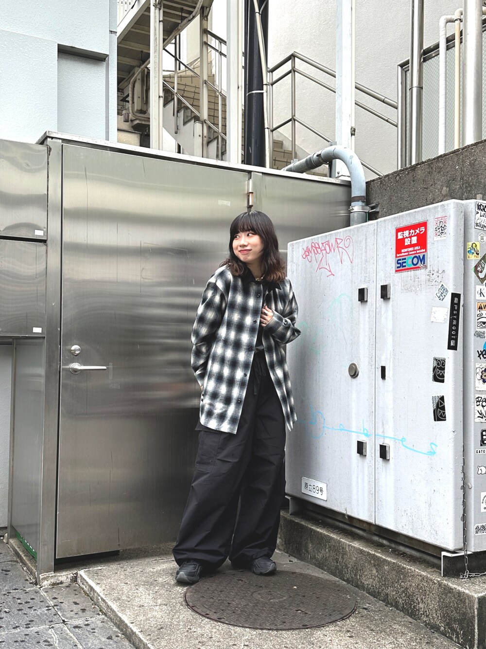 「シンプルコーデ、休日スタイル、MANASTASH、秋コーデ、ラクチンコーデ、パンツスタイル、モノトーンコーデ、ストリート」｜「MANASTASHのアイテム（シャツ/ブラウス、ブラック系）」を使った、コト星さん（レディース・156cm）の夏コーディネートの1枚目の写真